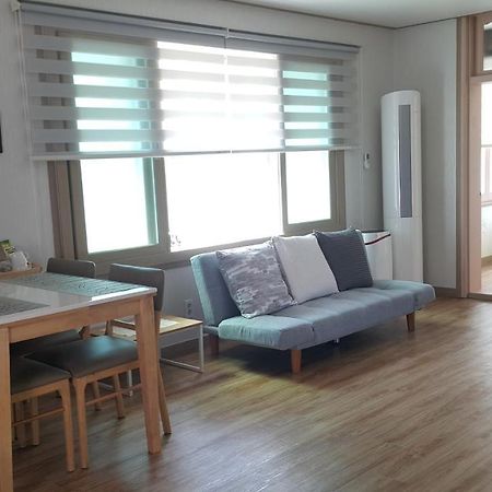 Jeju Mermuri Yerye-dong Экстерьер фото