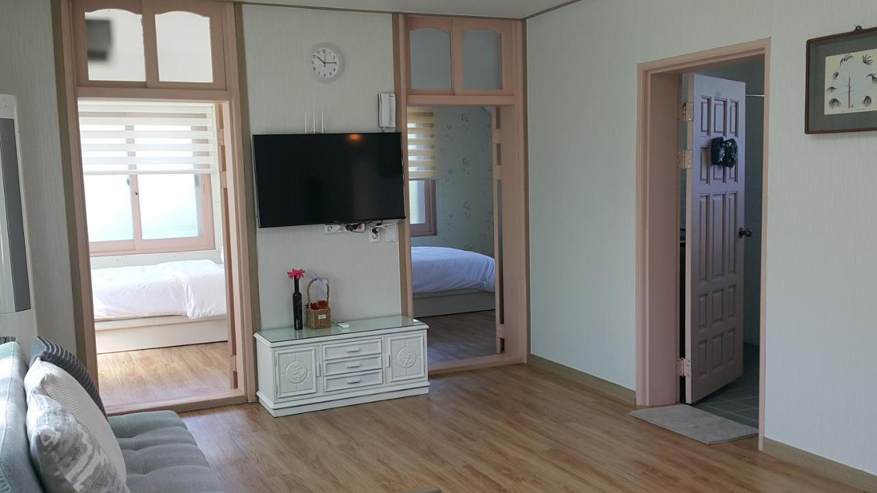 Jeju Mermuri Yerye-dong Экстерьер фото